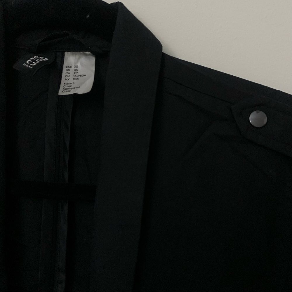 Lightweight jacket  - Picture 3 of 5